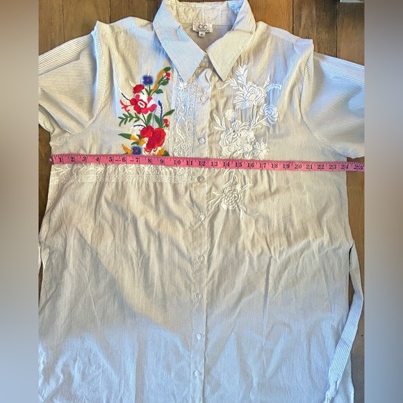 CC Chic Connection White/gray striped Shirt Belted Dress with Floral embroidery - Picture 8 of 12
